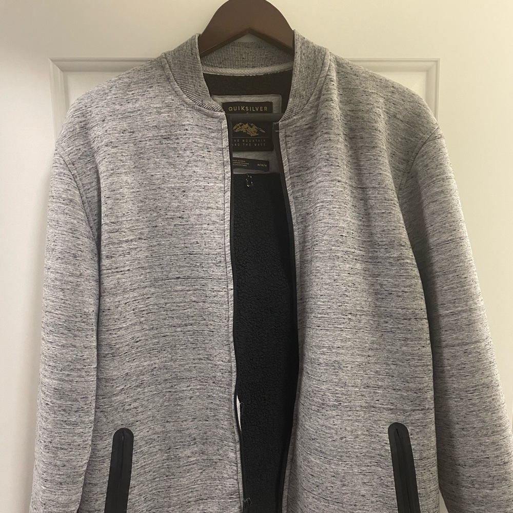 Grey fleece lined Quiksilver bomber jacket.